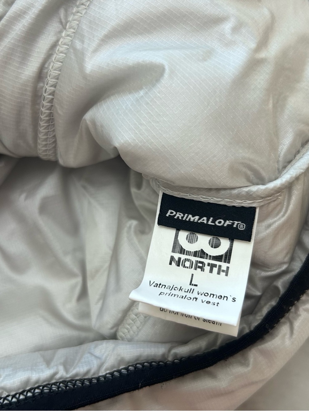 🩶MAKE OFFER🩶 66°North Women's Gray Outdoor Lightweight Puffer Quilted Vest Large - Picture 8 of 8